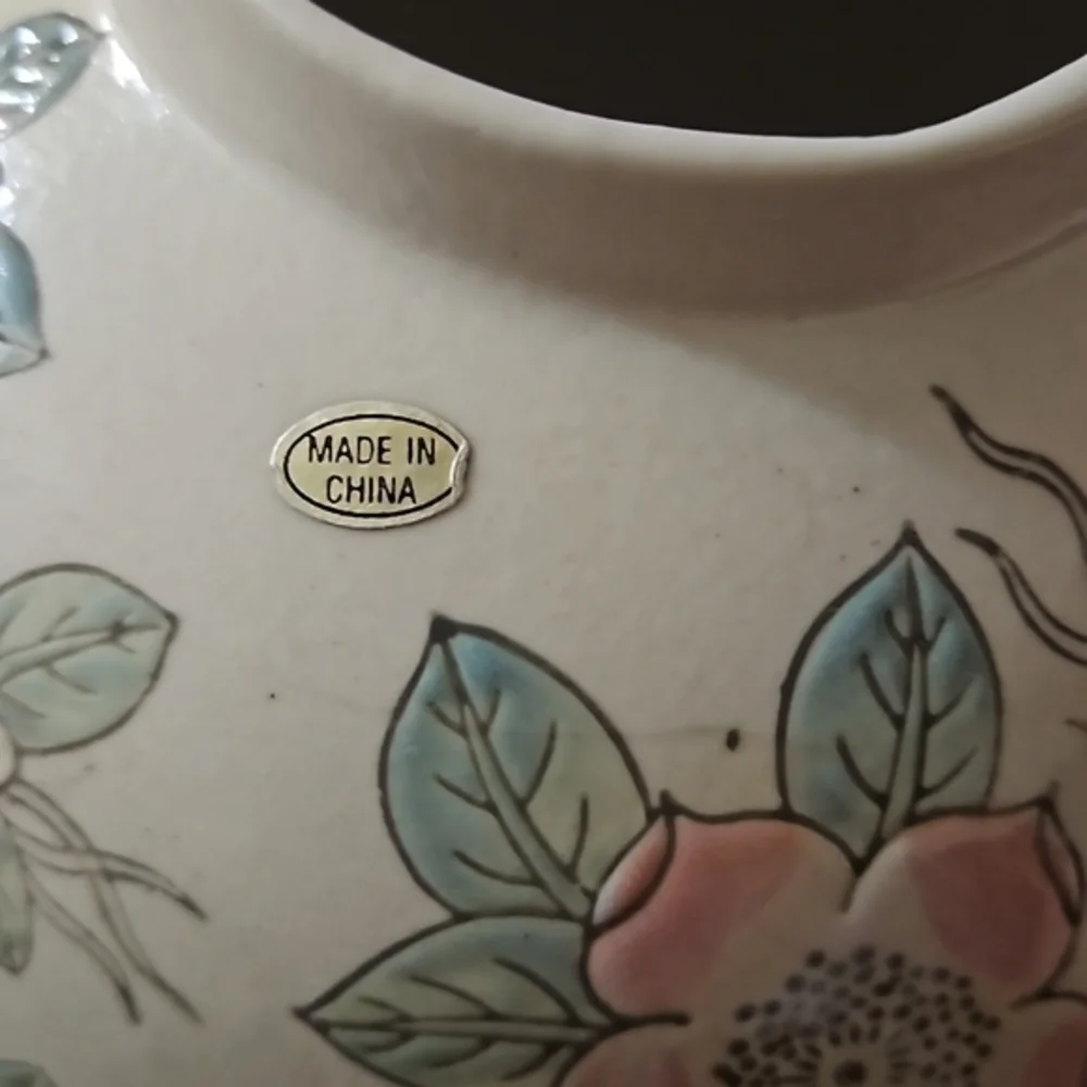 Chinese Pottery‎ Vase